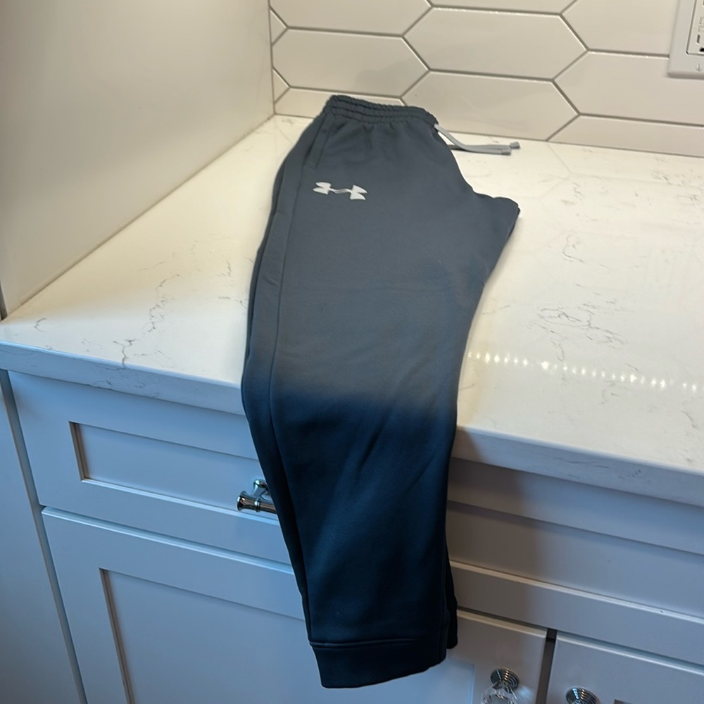 Under Armor boys Jogger